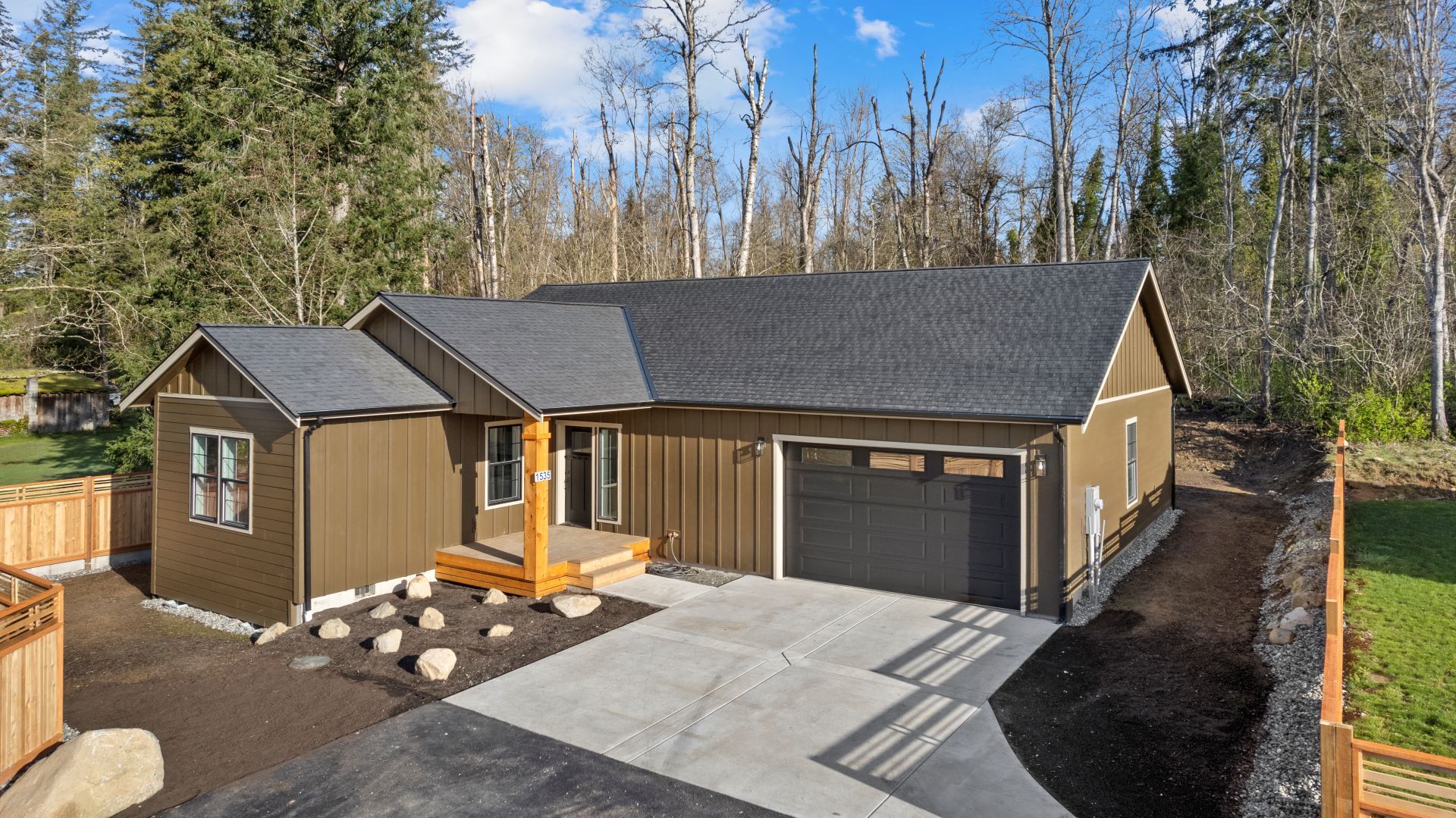 Custom home photo 26