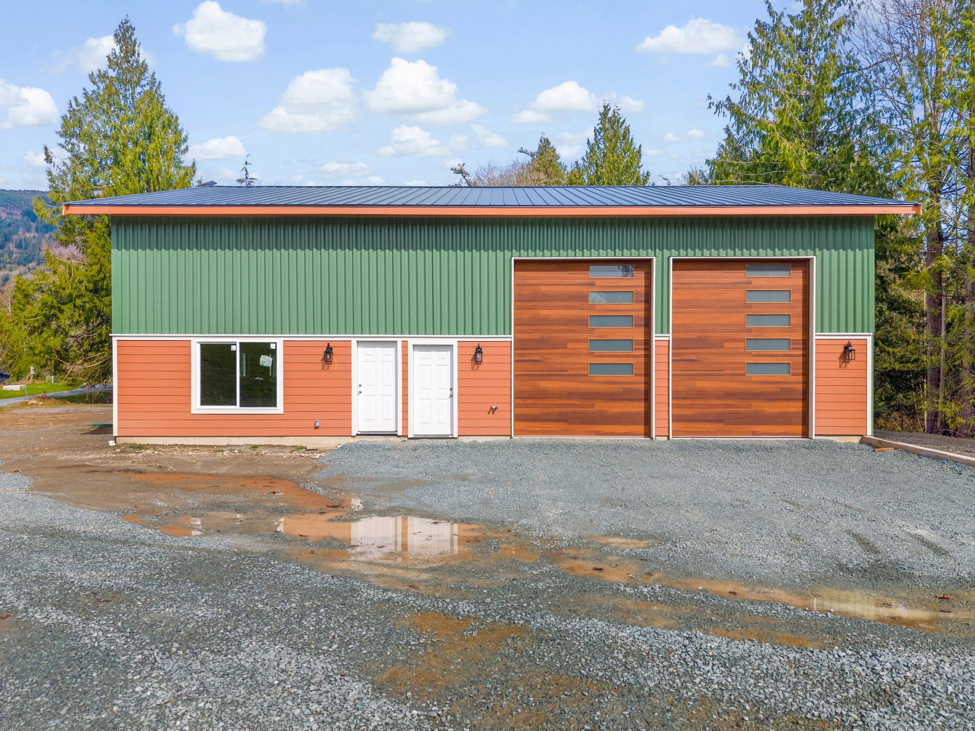 Custom home and garage photo 2
