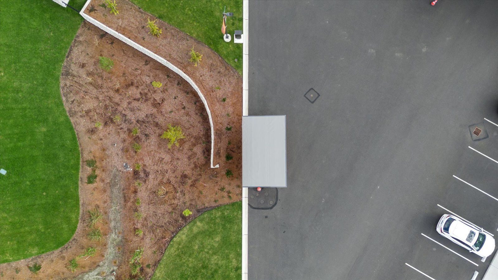 Delivery kiosk photo 8