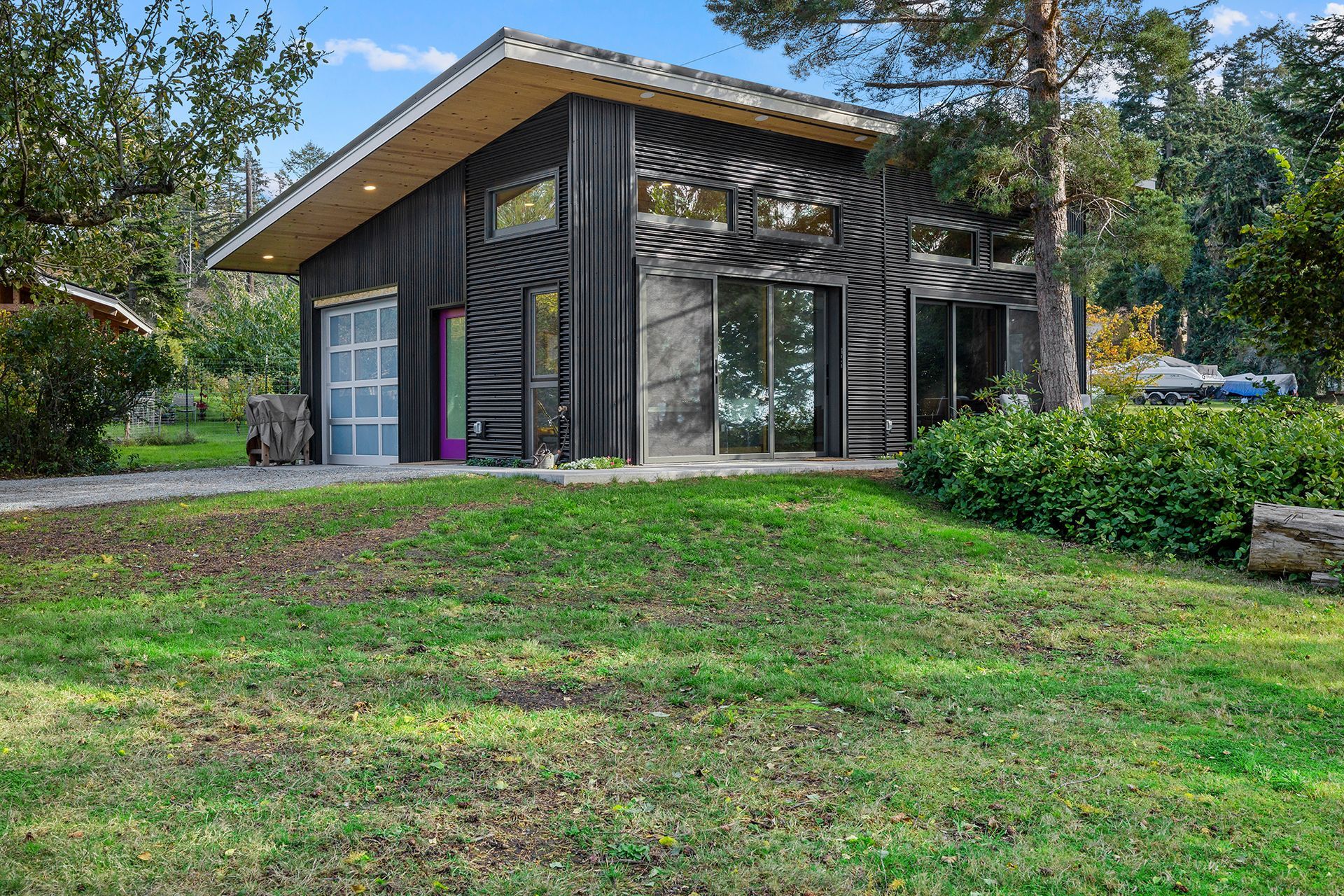 Detached garage and piano studio photo 3