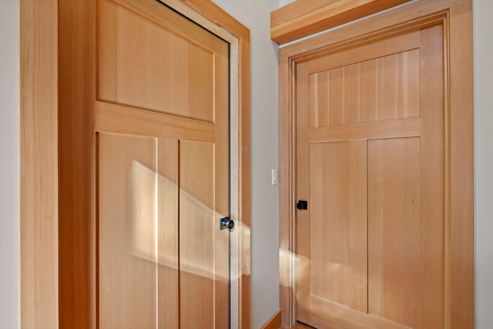 Detached garage and piano studio photo 12