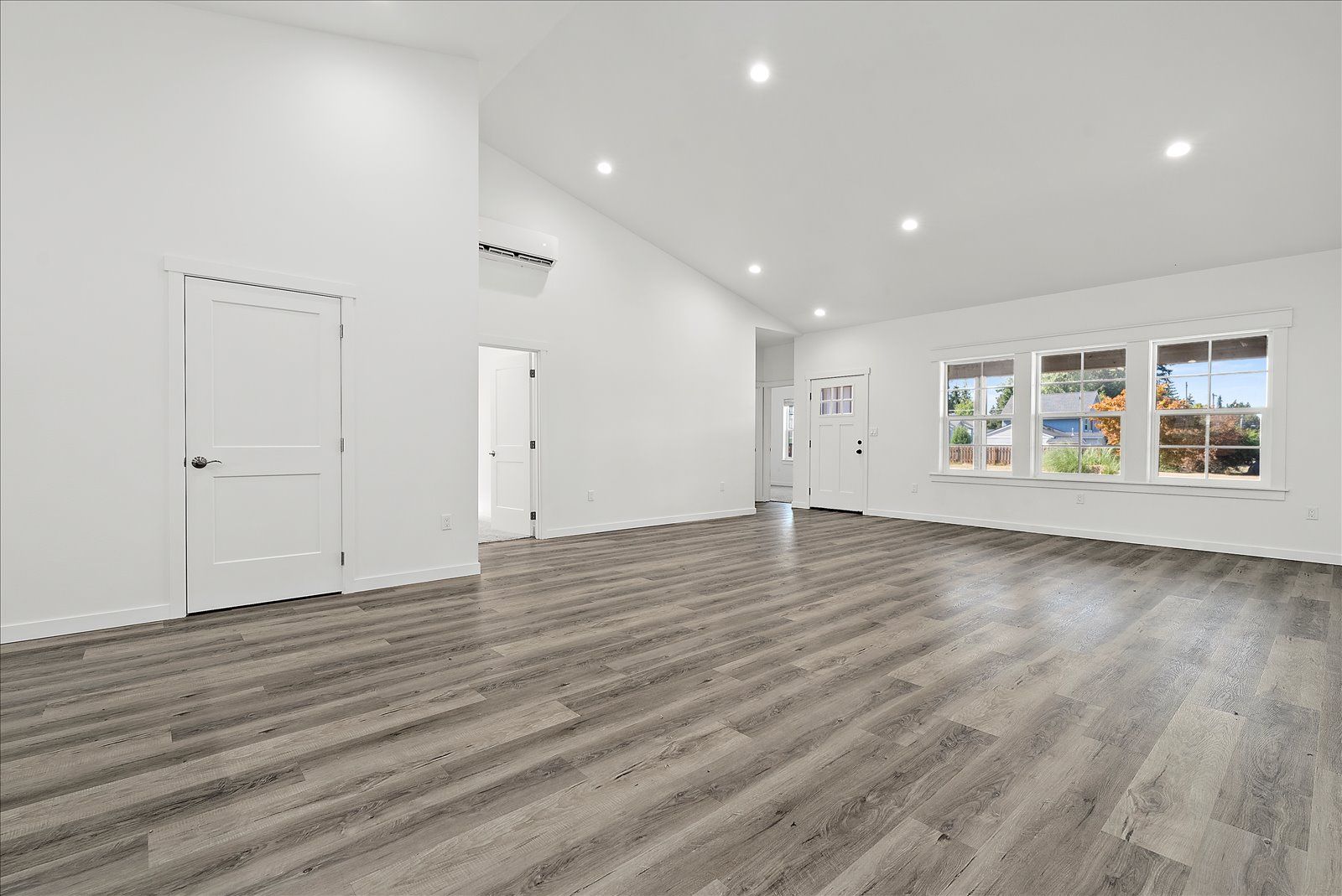 Custom small home photo 10