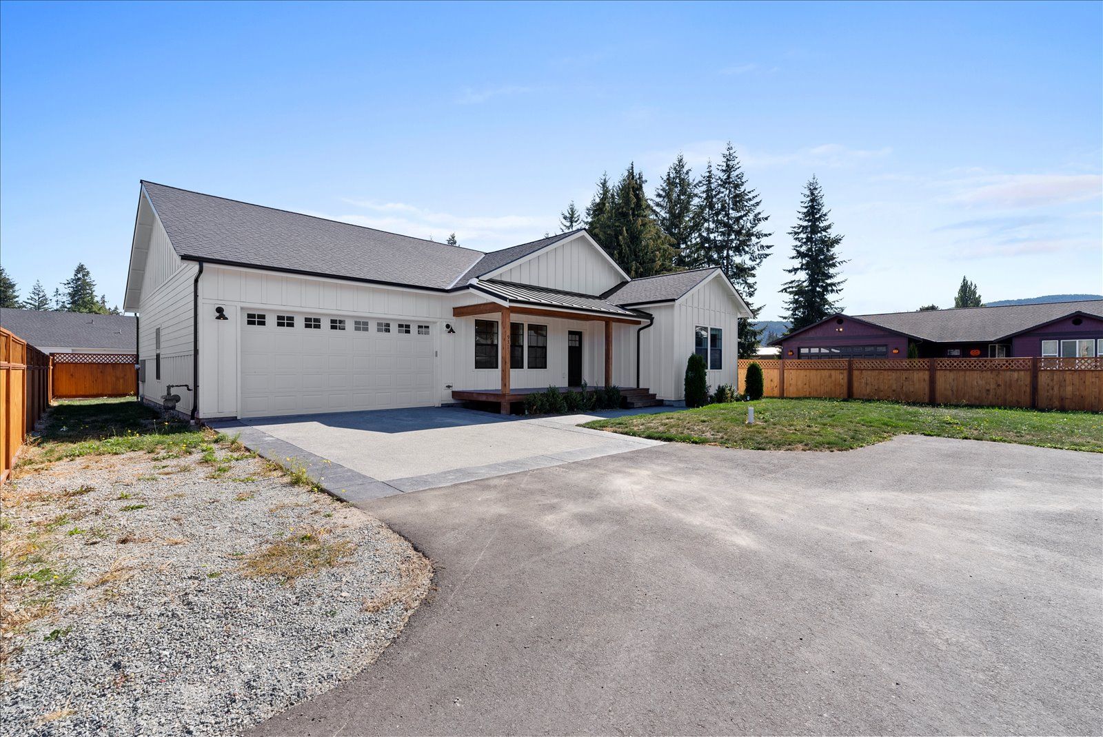 Custom small home photo 35