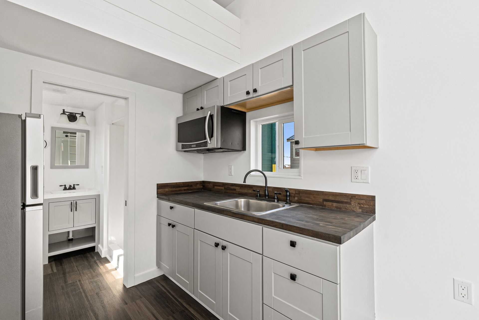 Tiny Home Bridgeview model photo 1