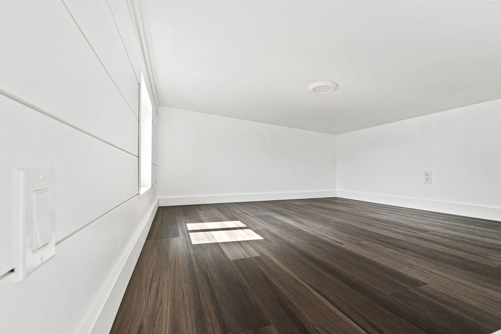 Tiny Home Bridgeview model photo 17