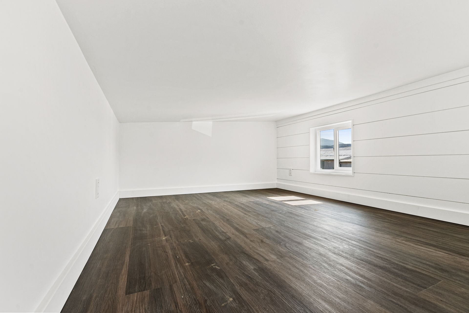 Tiny Home Bridgeview model photo 19